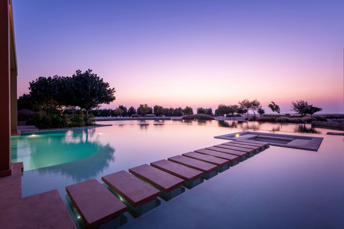 Zulal Wellness Resort_Zulal Serenity_Qataf Suite_Balcony Twilight