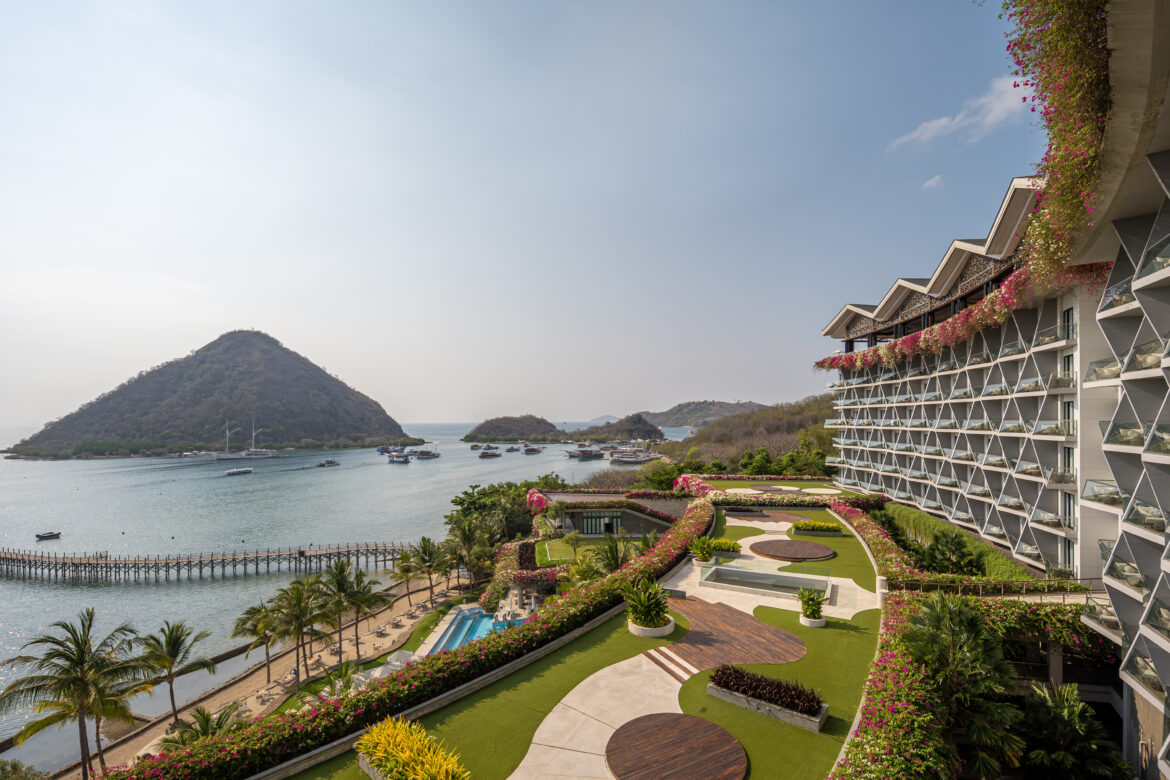AYANA Komodo Property